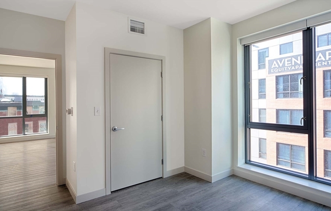 2 beds, 2 baths, 999 sqft, $5,495, Unit 737