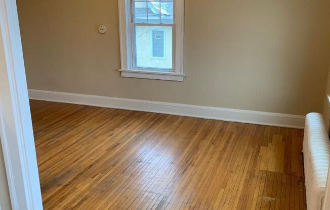 Studio, 1 bath, 500 sqft, $929, Unit 105