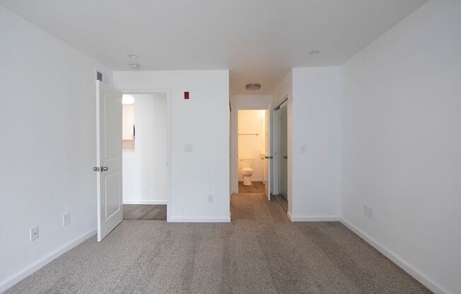 2 beds, 2 baths, 965 sqft, $2,895, Unit 225