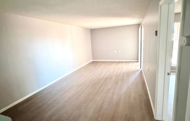 1 bed, 1 bath, 560 sqft, $895, Unit 222