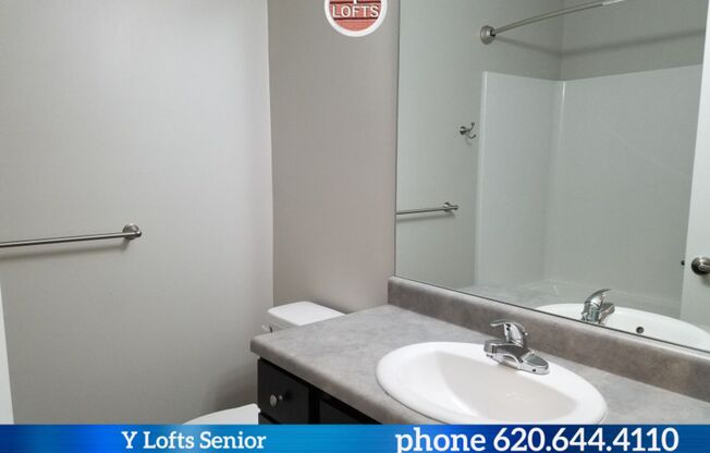 2 beds, 1 bath, 951 sqft, $1,140, Unit 007