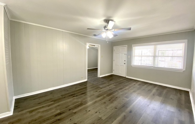 178 SWEETBRIAR AVE