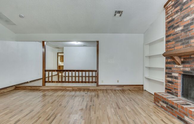 7312/7314 Kings Manor Court