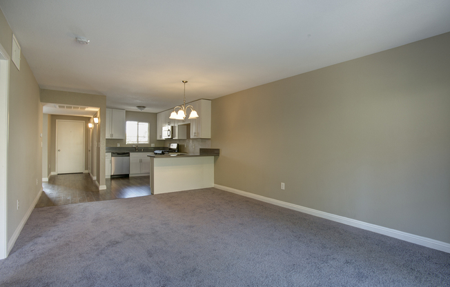 Summerlin - 2 Bedroom 2 Bath Gated 2nd Floor Condo