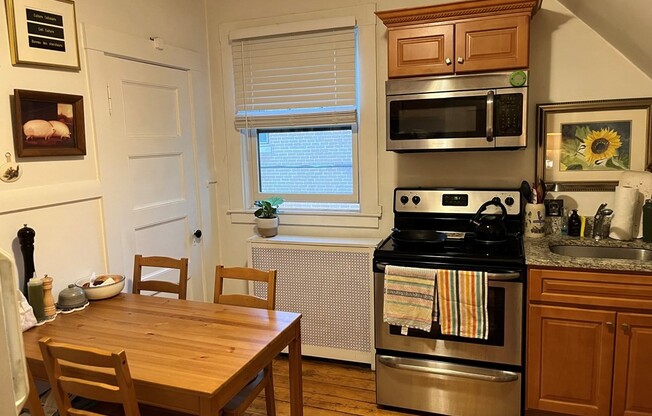 1 bed, 1 bath, 650 sqft, $2,250, Unit 3