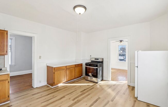2 bed 1 bath apartment newly remodeled, located right off Brady St in Milwaukee, WI.