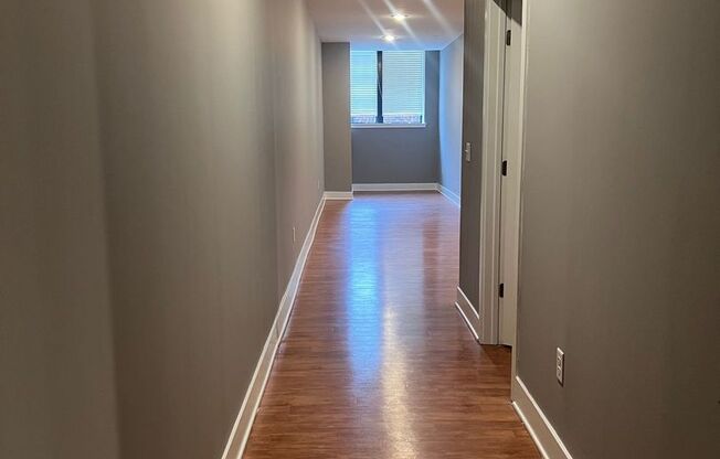 2 beds, 1 bath, 1,506 sqft, $1,850, Unit 216