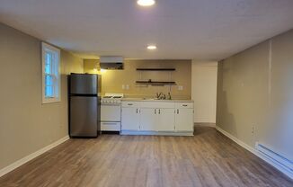 2 beds, 1 bath, $1,395, Unit 214-A Ferstl Ave