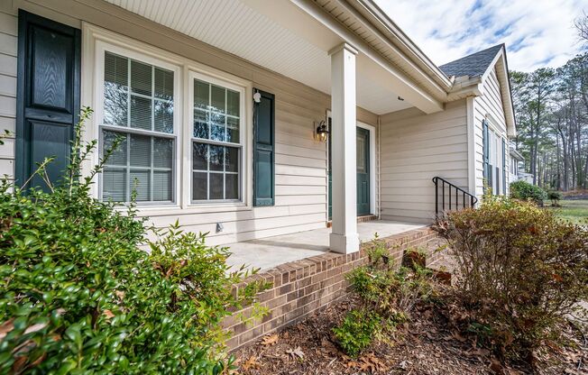 Charming ranch-style home for rent in Raintree!