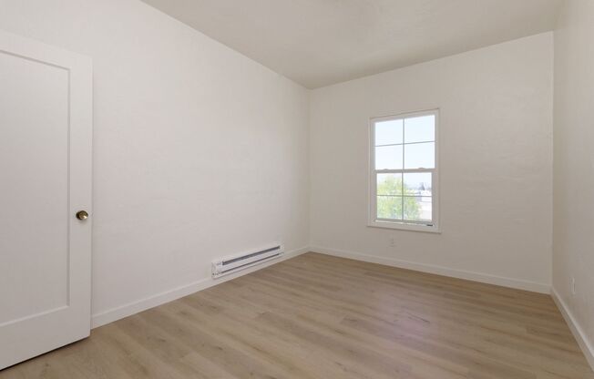 2 beds, 1 bath, 650 sqft, $2,795, Unit 201