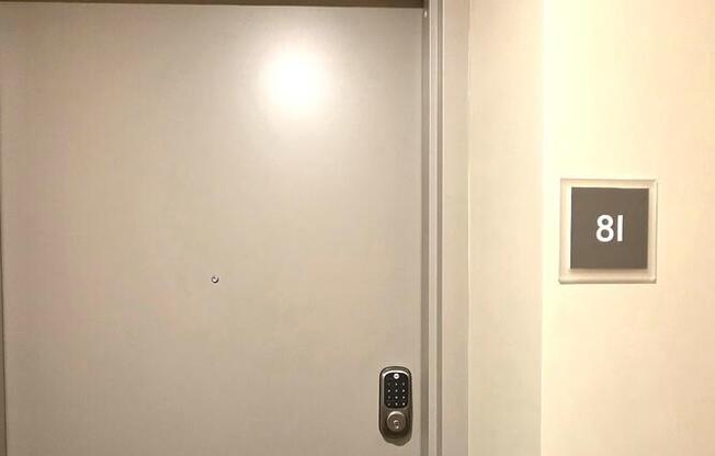 1 bed, 1 bath, $5,500, Unit 8I