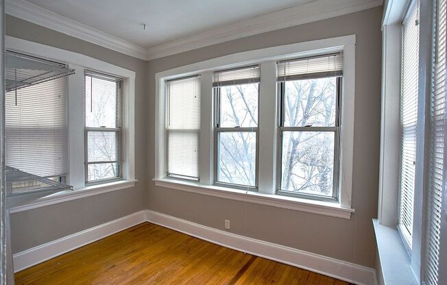 3 beds, 1 bath, 1,100 sqft, $2,395, Unit 1832 - 1A