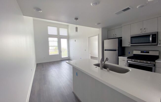 1 bed, 1 bath, 689 sqft, $2,799, Unit 506