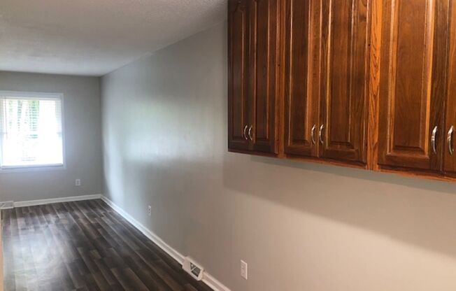 2 beds, 1 bath, $1,499