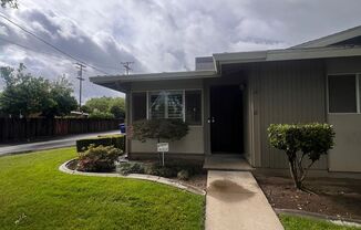Super cute 2 bedroom condo