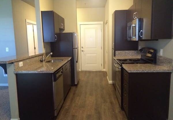 1 bed, 1 bath, 728 sqft, $1,445, Unit 210