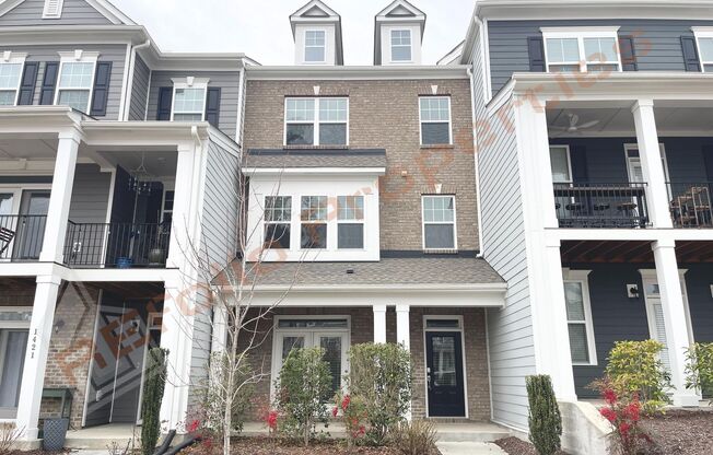 Charming 3 Story 4 Bedrooms with 1st Floor Guest Suite Townhome @ Smith Farm, Apex, Available Dec 8th, 2025!