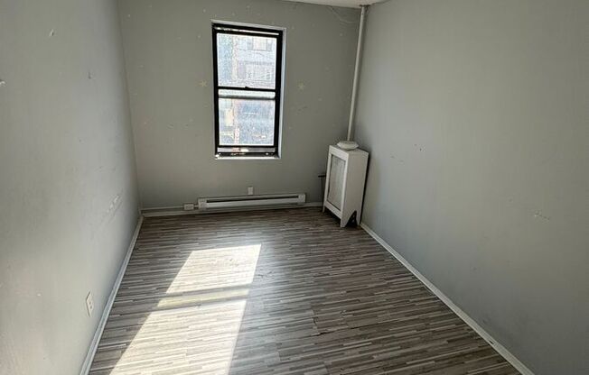 85 Bruce Ave