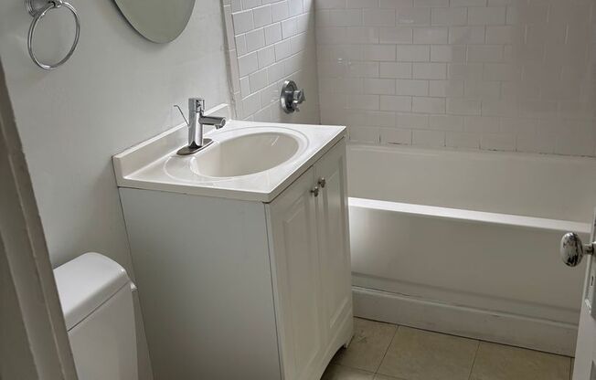 1 bed, 1 bath, 478 sqft, $2,150, Unit 107 Summer #210