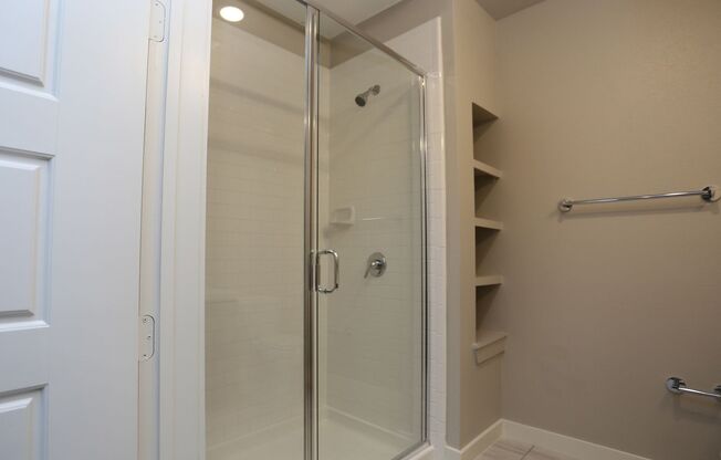1 bed, 1 bath, 588 sqft, $1,495, Unit 1010