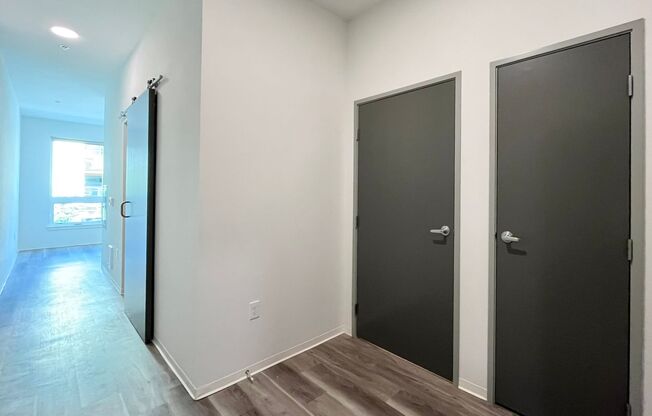 1 bed, 1 bath, 440 sqft, $1,327, Unit 223