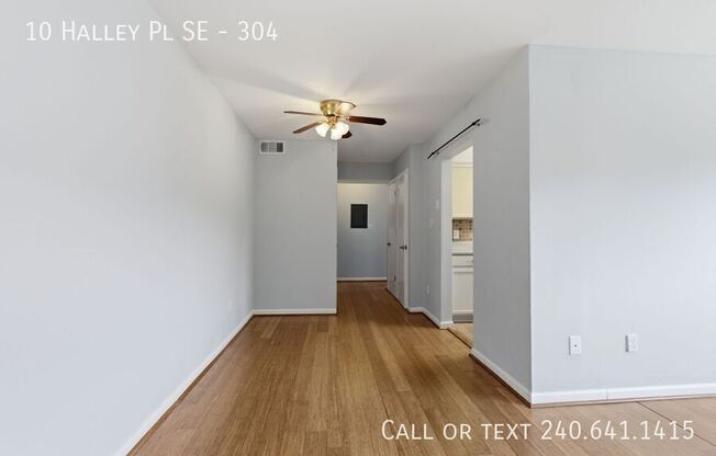 10 HALLEY PL SE