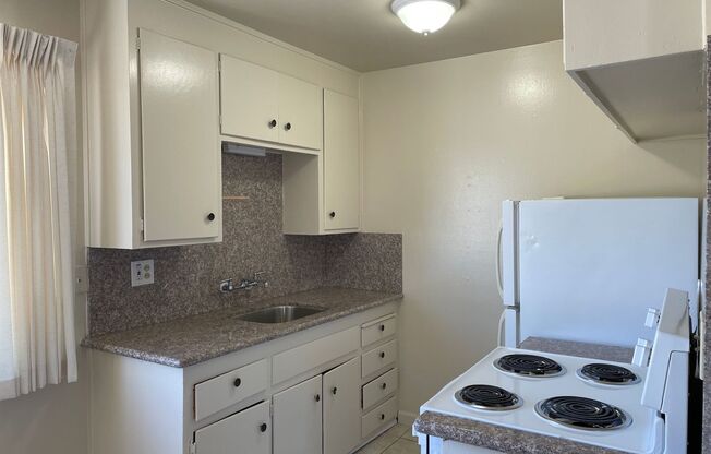 1 bed, 1 bath, $1,875, Unit 07