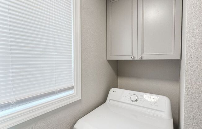 2 beds, 2 baths, 1,096 sqft, $1,475, Unit 1883C