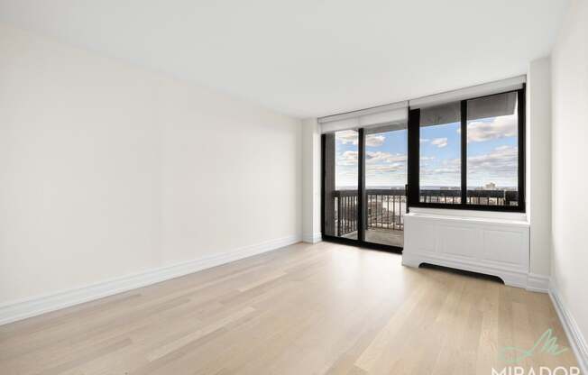 1 bed, 1 bath, $6,000, Unit 44B