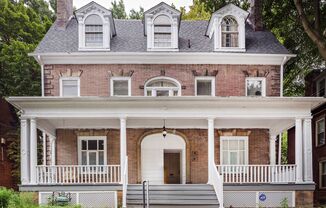 5916 Howe St in Shadyside