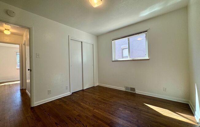 2 beds, 1 bath, $2,095