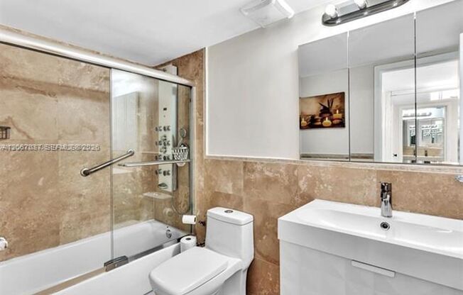 2 beds, 2 baths, $3,500, Unit # 206