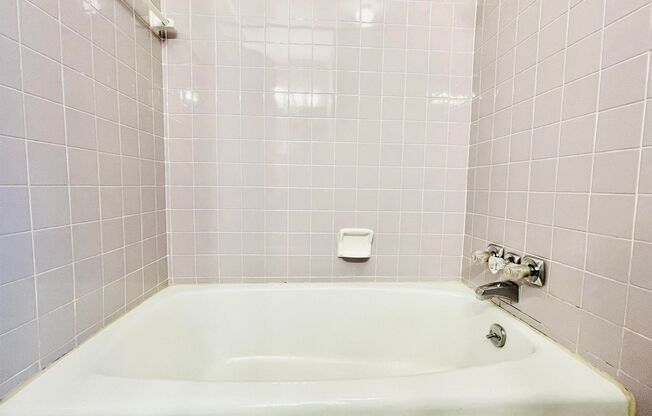 3 beds, 2 baths, $1,500