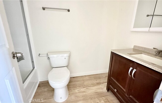 3 beds, 2 baths, 1,078 sqft, $2,800, Unit 219