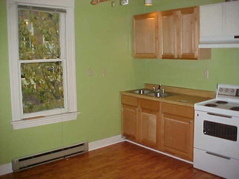 1122 East Denny