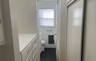 Studio, 1 bath, 400 sqft, $1,695