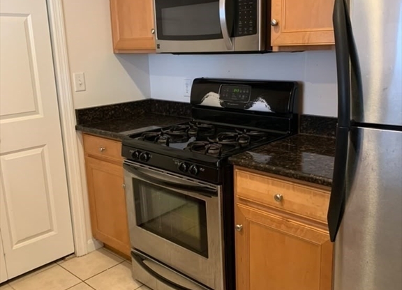 2 beds, 2 baths, 1,157 sqft, $3,150, Unit 201