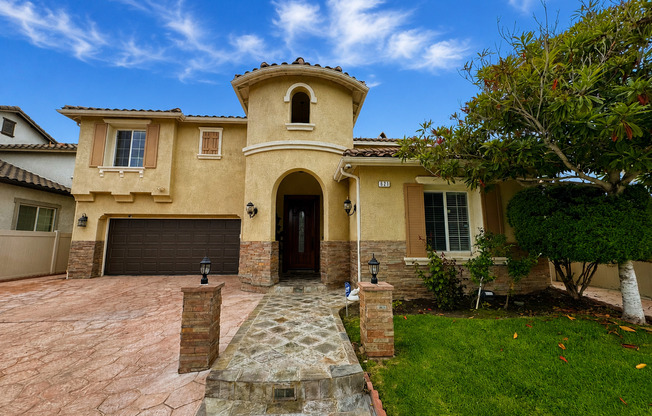 Spacious 5 Bedroom Home in West Oxnard's Desirable Winfield Community