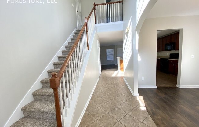 121 OAKESDALE DR