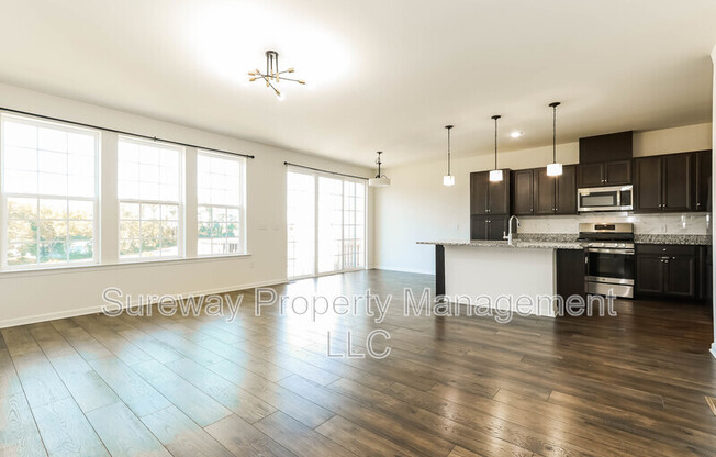 2503 CHARLESTON DR