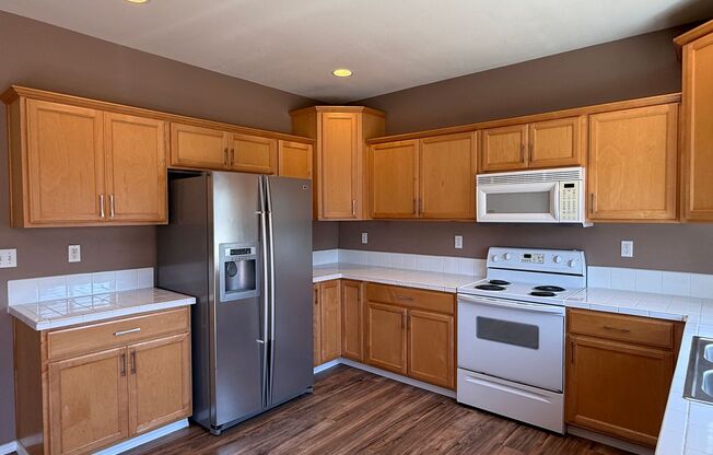 Spacious 4 Bed 3 Bath Home in a Prime Location in Kingsridge Estates.