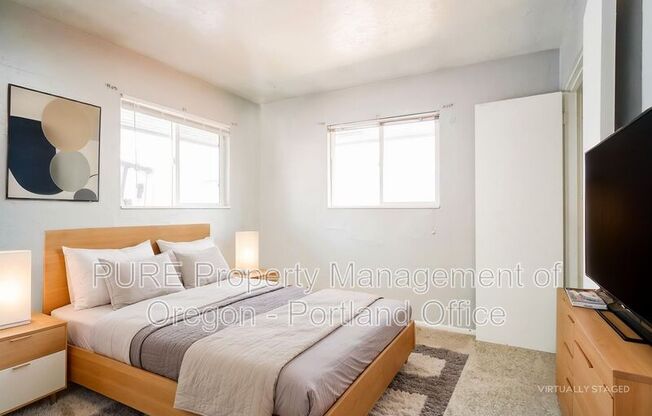 1049 SE Walnut St. #1-22