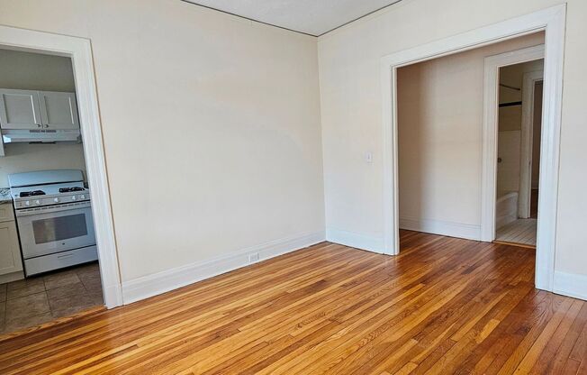 1 bed, 1 bath, 550 sqft, $1,500, Unit 714