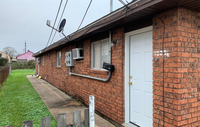 1520-26 Lesseps St.