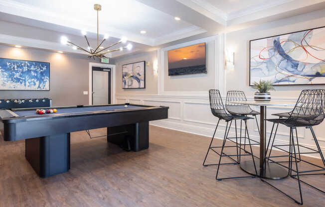 Resident Lounge with Billiards