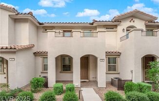 GORGEOUS FURNISHED TOWNHOME IN SUMMERLIN!!!
