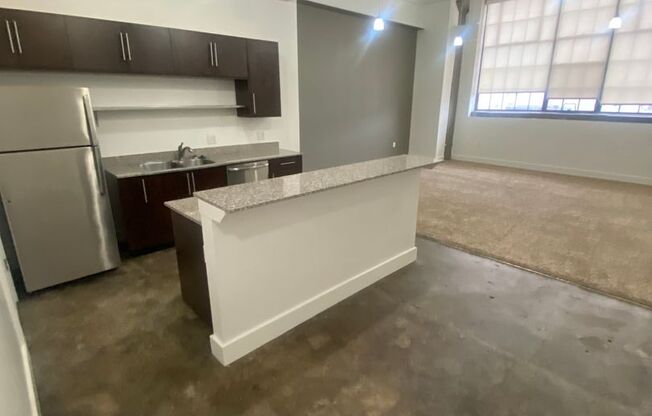 1 bed, 1 bath, 1,033 sqft, $1,050, Unit 119