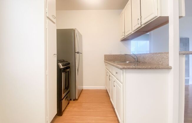 1 bed, 1 bath, $1,995, Unit 07