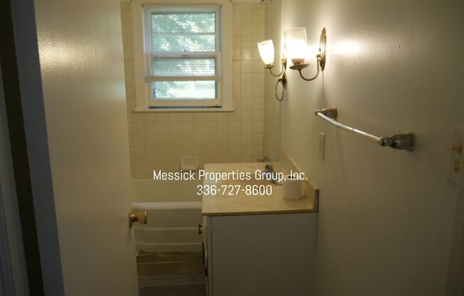 3 beds, 1 bath, $1,700