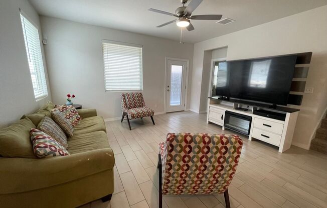 Modern Elegance Meets Prime Location – Stunning 2023-Built Home